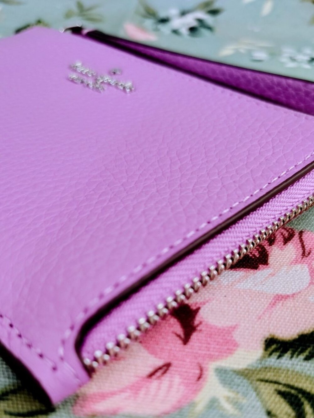 Kate Spade Lavender Wristlet Wallet NWT $129 - Picture 6 of 14